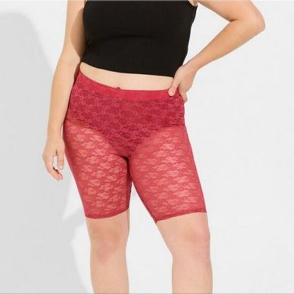 Torrid 9 Inch Comfort Waist Unlined Lace Bike Short - Picture 1 of 2
